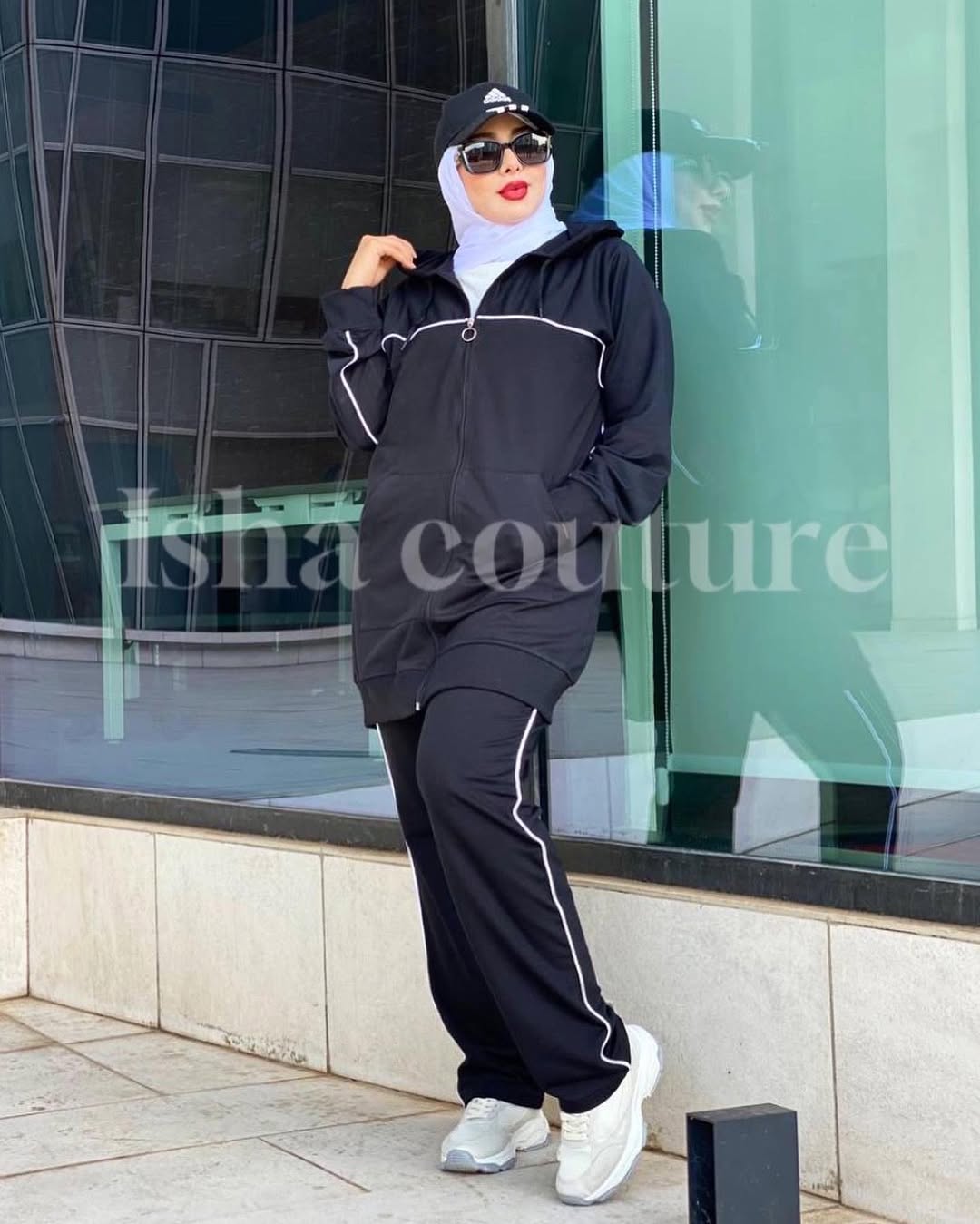 Jogging Femme Sport Chic – Veste Zippée & Pantalon Confort